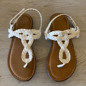 Wonder Nation sandals